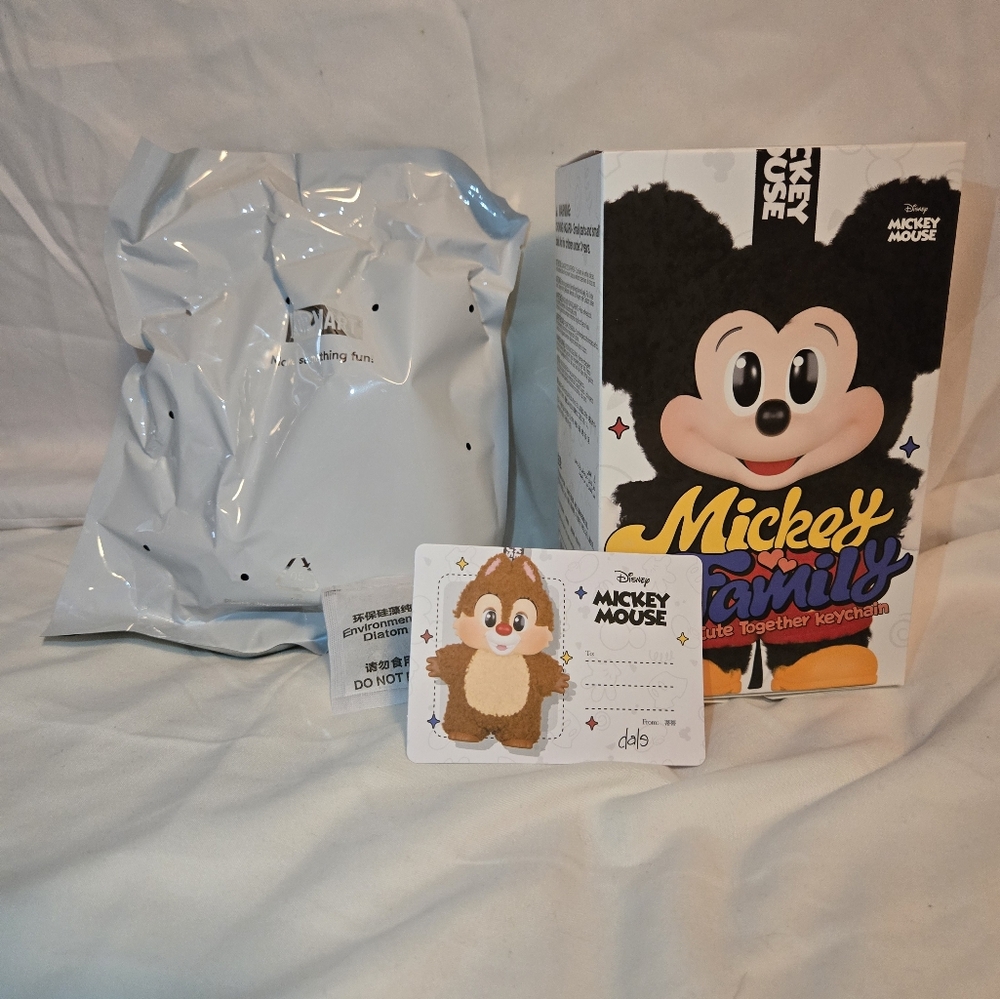 100% Authentic 🐿️ Pop Mart Disney Mickey Family “Cute Together” – Dale Plush